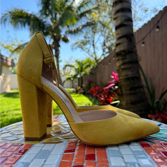 ALDO mustard yellow suede closed-toe high heeled pump| 4inch heel - Picture 6 of 6